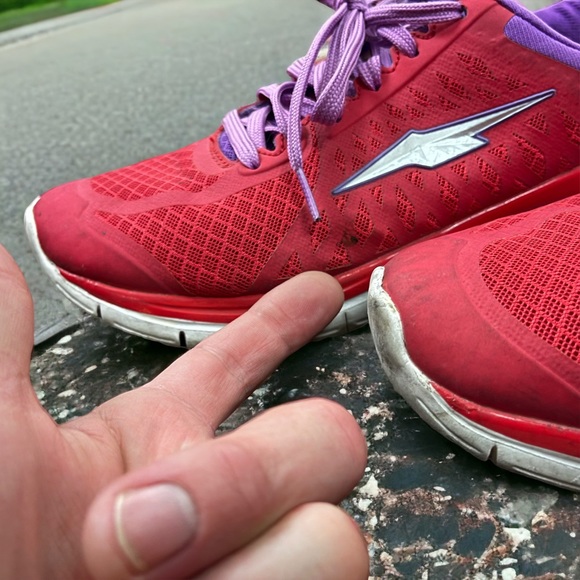 Avia Running Shoes Red Purple Gray Womens US Size 9 - Picture 7 of 10